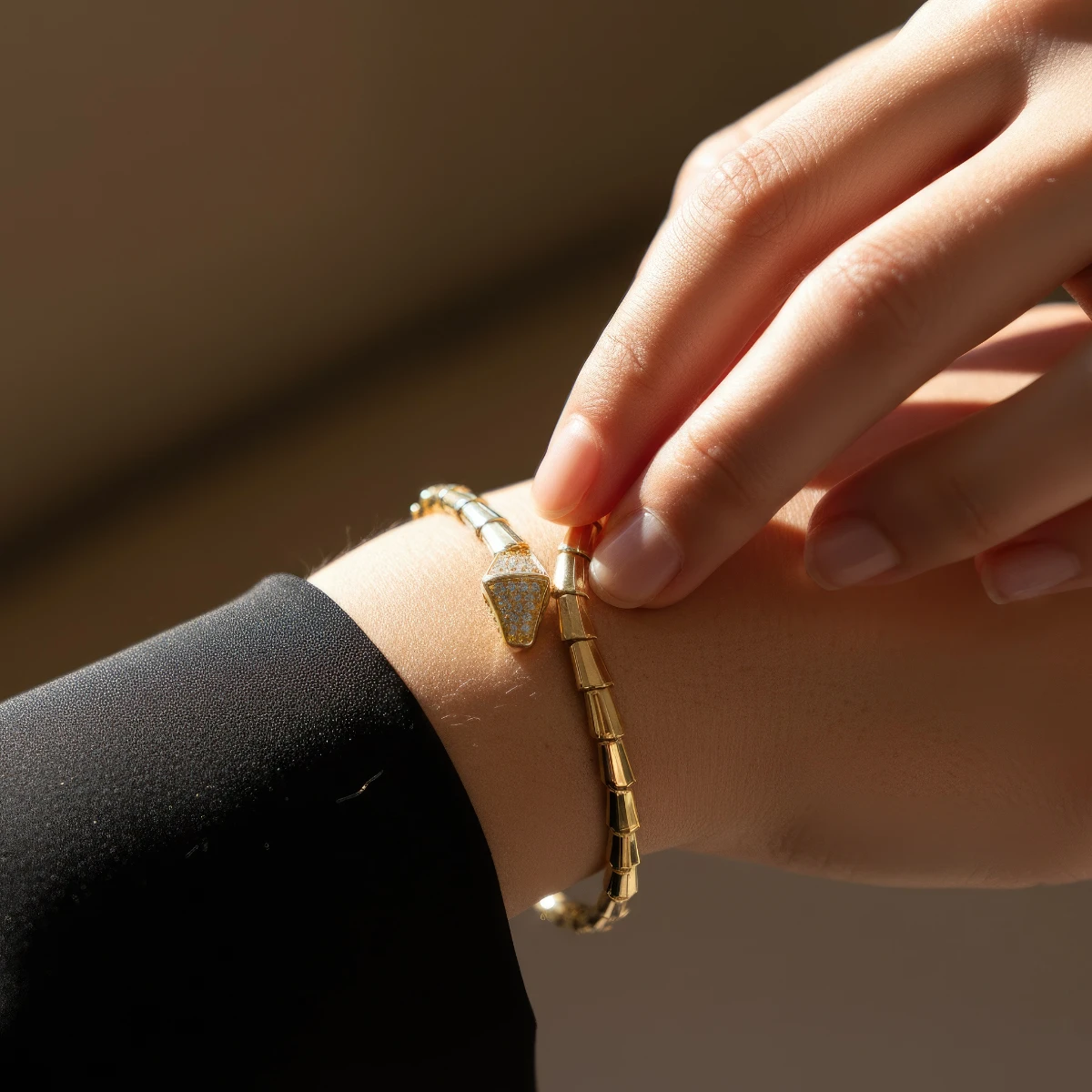 Aurora Serpenti Kolye Seti