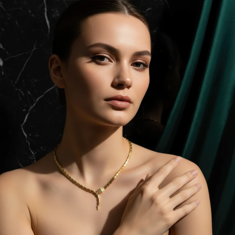 Aurora Serpenti Kolye Seti 