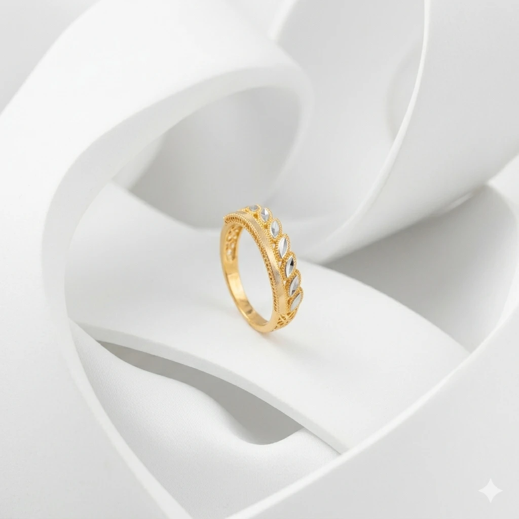 Ajda Başak Altın Yüzük