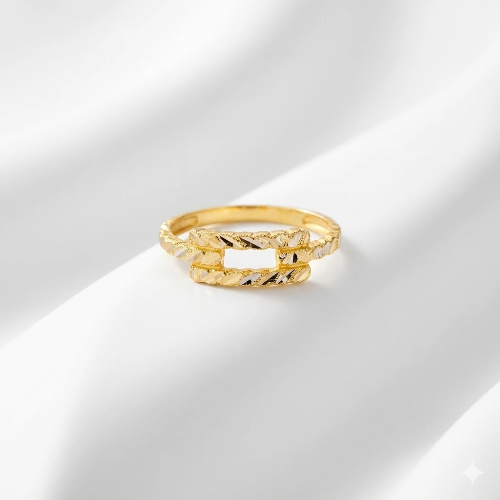 Geometrik Motifli Ajur Altın Yüzük