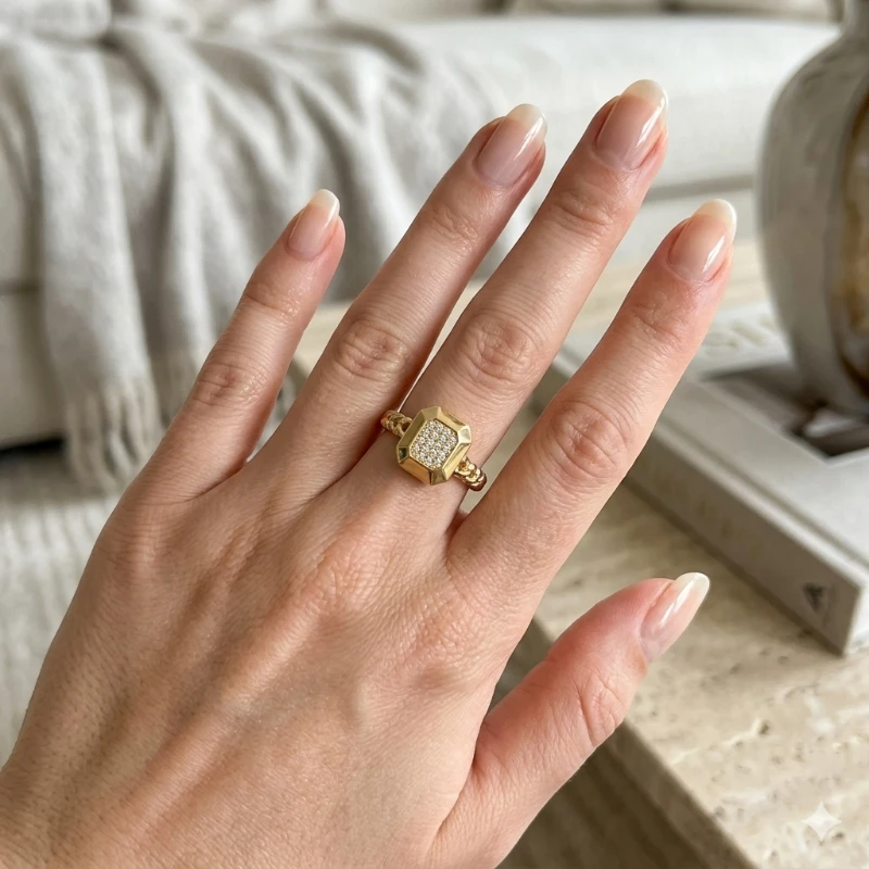 Baget Taşlı Altın Yüzük