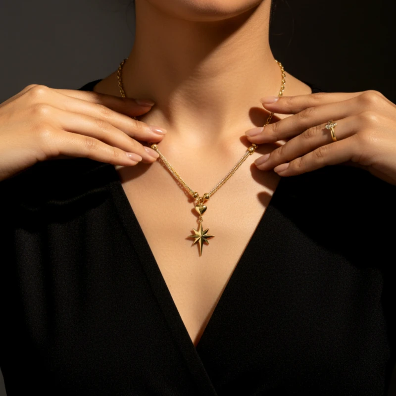 Kuzey Yıldızı Altın Kolye