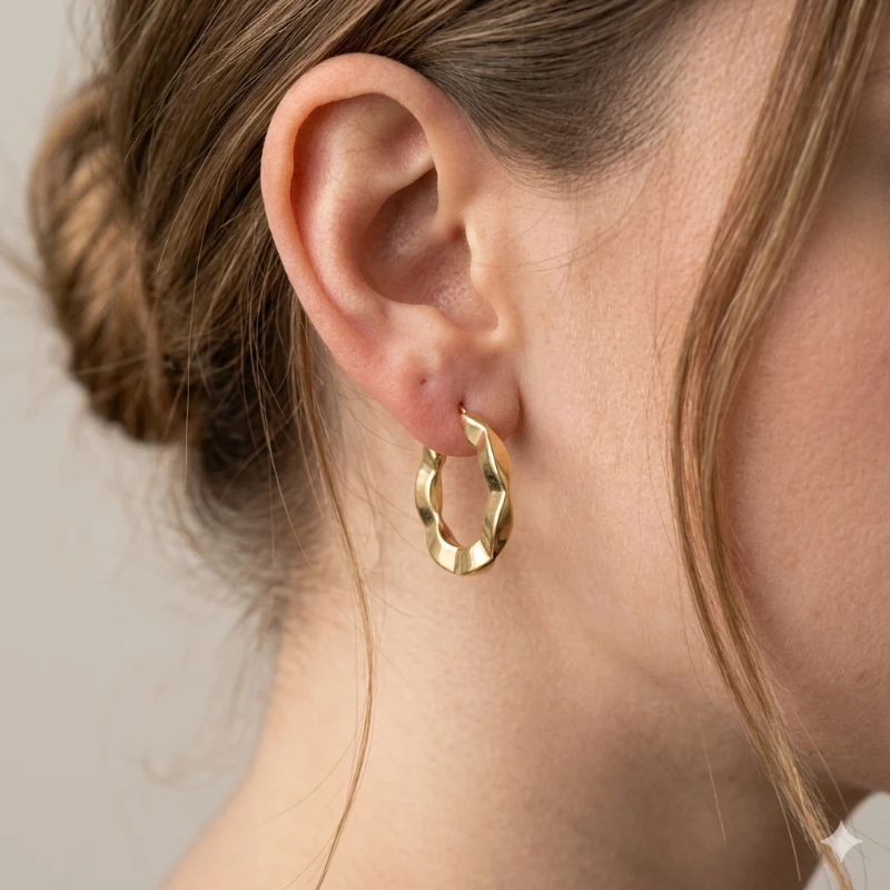 Glow Twist Halka Küpe